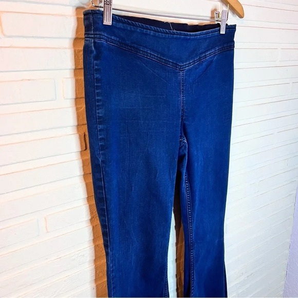 Free People Blue Denim High Waist Stretch Bell Bottoms, Women’s Size 30 - Picture 3 of 10